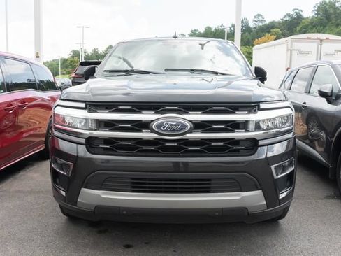 Used 2024 Ford Expedition Max Limited RWD image 2