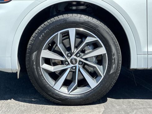 Used 2023 Audi Q5 2.0T Premium w/ Convenience Package AWD/4WD image 26