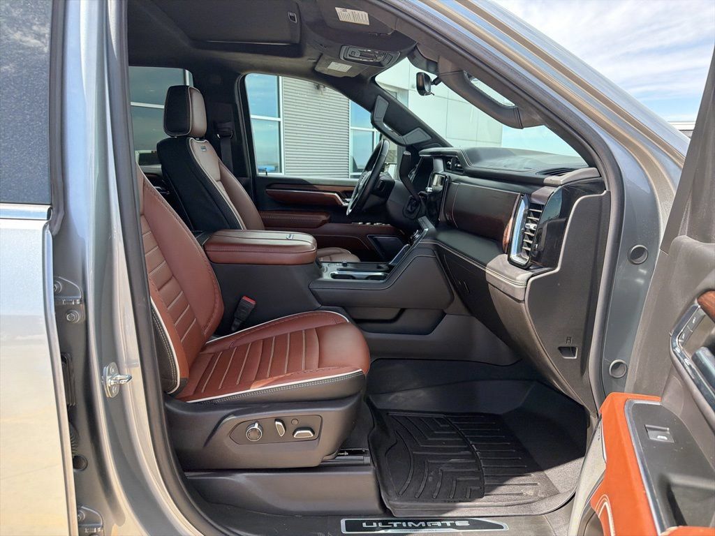 Used 2024 GMC Sierra 3500 Denali Ultimate w/ LPO, GMC Protection Package AWD/4WD image 29