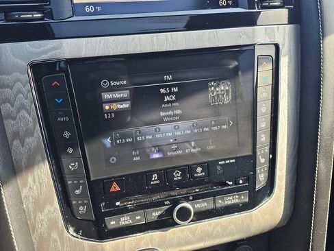 Used 2020 INFINITI QX80 Limited AWD/4WD image 17