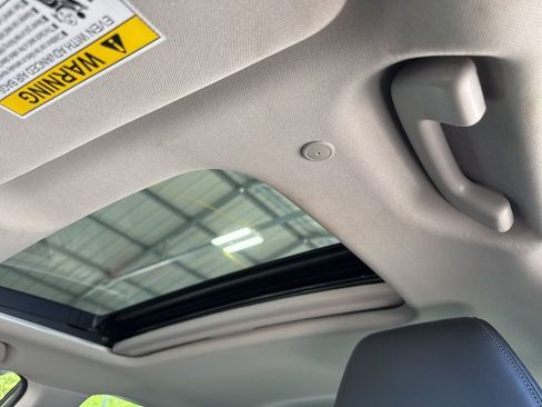 Used 2024 Honda Accord Touring image 7