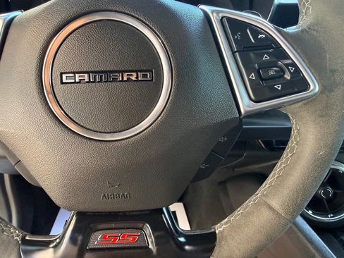 Used 2019 Chevrolet Camaro SS RWD image 23