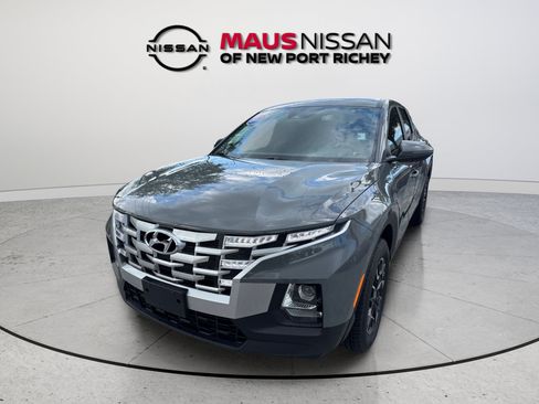 Used 2023 Hyundai Santa Cruz SEL w/ Cargo Package FWD image 4