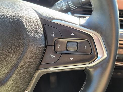 Used 2025 Chevrolet Trax ACTIV image 30