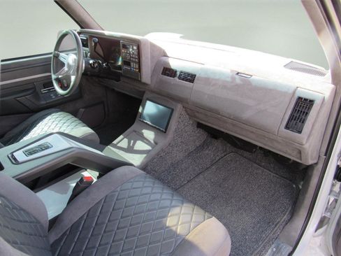 Used 1993 Chevrolet Silverado 3500 Custom Dually image 50