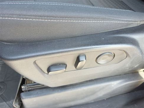 Used 2023 Chevrolet Silverado 1500 LT image 33