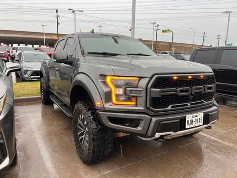 Used 2019 Ford F150 Raptor w/ Equipment Group 802A Luxury image 2