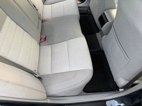 Used 2016 Toyota Camry LE FWD image 11