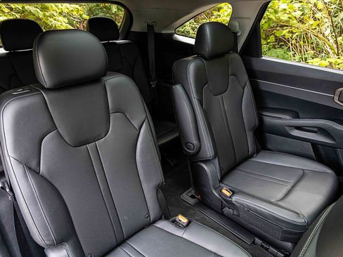 Certified 2022 Kia Sorento X-Line EX image 25