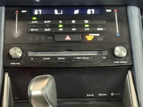 Used 2017 Lexus IS 300 AWD image 35