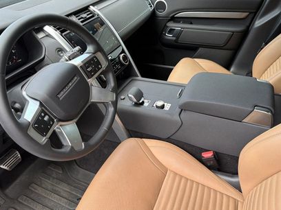 Used 2025 Land Rover Discovery Dynamic SE