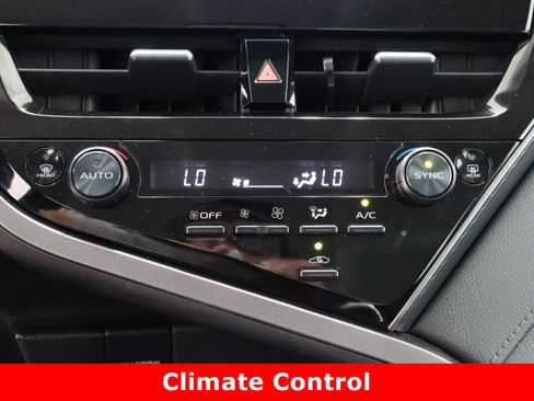 Used 2024 Toyota Camry LE image 19