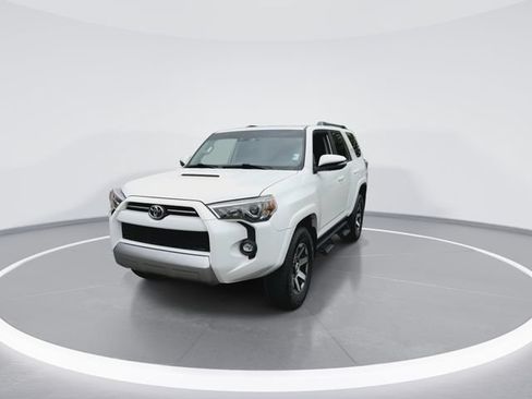 Used 2022 Toyota 4Runner TRD Off-Road Premium w/ Moonroof Package AWD/4WD image 4