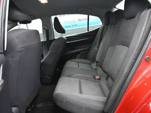 Used 2025 Toyota Camry LE FWD image 16