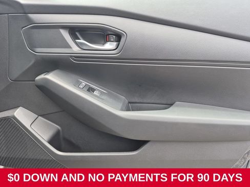 Used 2025 Honda Accord LX image 32