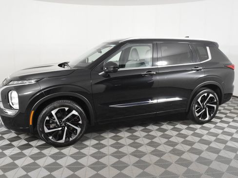 Used 2024 Mitsubishi Outlander SEL image 9
