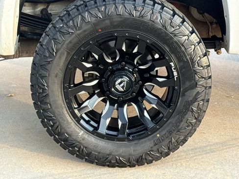 Used 2022 Chevrolet Silverado 2500 LTZ w/ LTZ Premium Package AWD/4WD image 9
