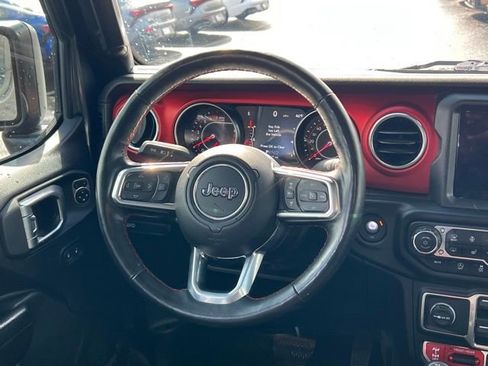 Used 2021 Jeep Gladiator Rubicon AWD/4WD image 16