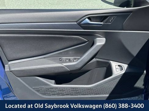 Certified 2024 Volkswagen Jetta SE FWD image 32