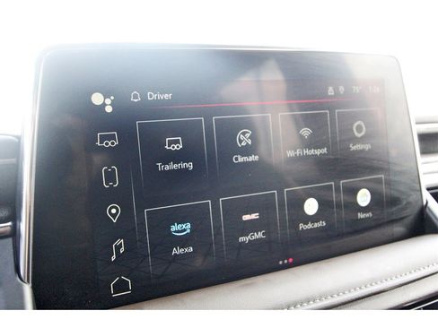 Used 2024 GMC Yukon SLT w/ SLT Premium Package image 25