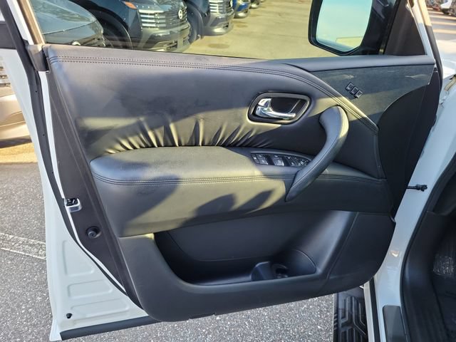 Used 2022 Nissan Armada SL w/ Midnight Edition Package RWD image 17