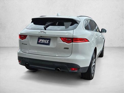 Used 2019 Jaguar F-PACE Prestige image 5