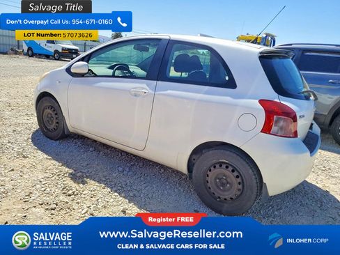 Used 2008 Toyota Yaris 2-Door Hatchback FWD image 3