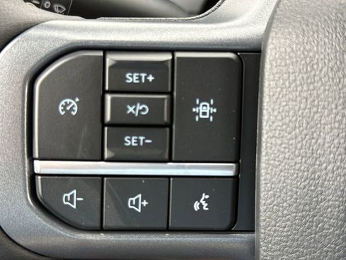 New 2025 Ford F150 Lightning XLT image 34