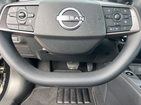 Used 2026 Nissan Sentra SV w/ Floor Mat Package FWD image 8