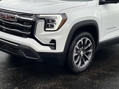 New 2026 GMC Terrain Elevation w/ Elevation Premium Package image 9