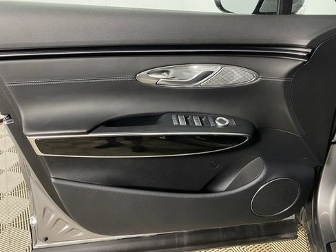 Used 2023 Genesis GV70 2.5T AWD/4WD image 20