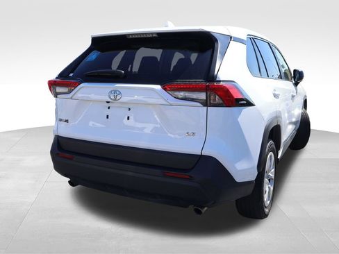 Used 2025 Toyota RAV4 LE FWD image 13