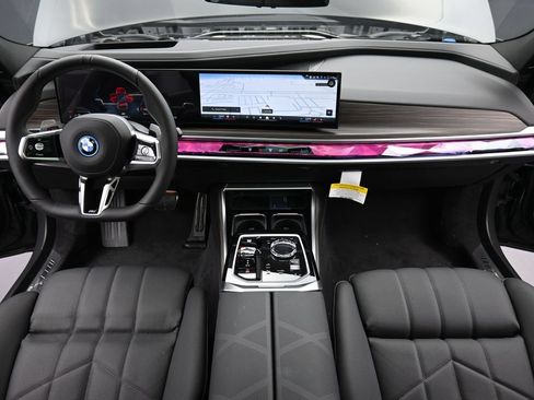 New 2026 BMW 750e xDrive AWD/4WD image 14
