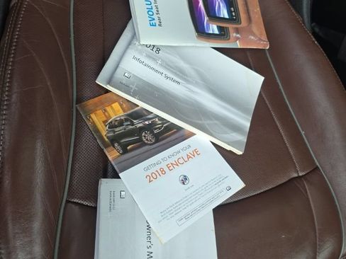 Used 2018 Buick Enclave Avenir w/ Avenir Technology Package AWD/4WD image 44