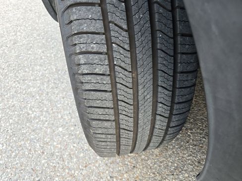 Used 2022 Kia Telluride LX image 15