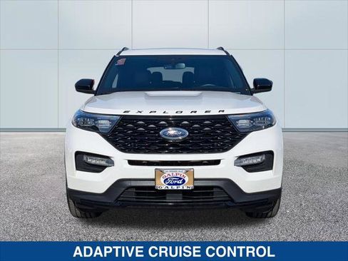 Certified 2023 Ford Explorer ST-Line w/ Class IV Trailer Tow Package image 8