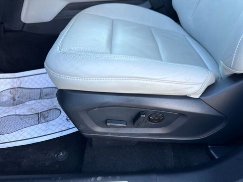Used 2025 Ford Explorer Platinum w/ LUX Leather Package image 37