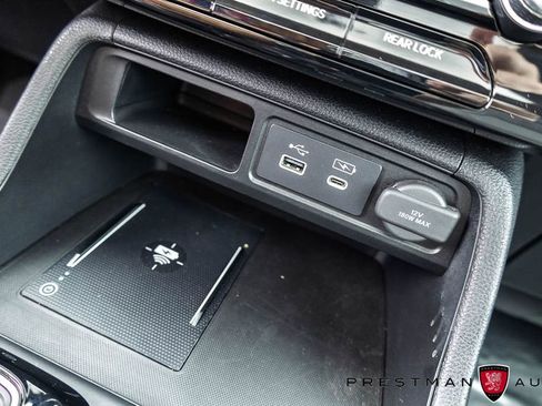 Used 2025 Honda Pilot Touring image 34