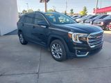 Used 2024 GMC Terrain SLT image 3