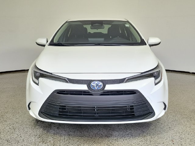Used 2025 Toyota Corolla LE FWD image 3
