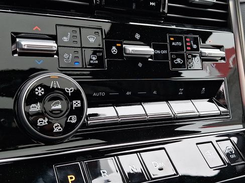New 2026 Nissan Armada PRO-4X AWD/4WD image 18