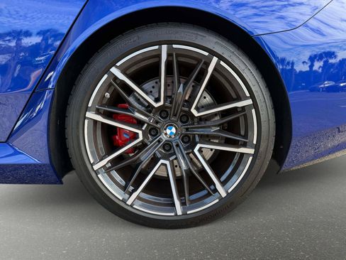 Used 2025 BMW M5 w/ Carbon Package image 16