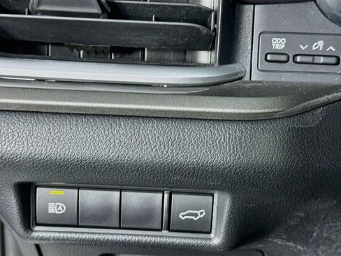 Used 2025 Toyota Grand Highlander FWD image 15