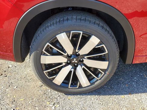 New 2026 Mitsubishi Outlander SEL FWD image 5
