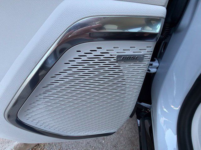 New 2027 GMC Acadia Denali w/ LPO, Floor Liner Package FWD image 5