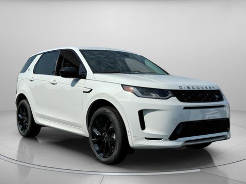 Used 2025 Land Rover Discovery Sport S image 6