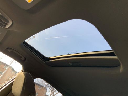 New 2026 Chevrolet Trax RS w/ Sunroof Package image 10