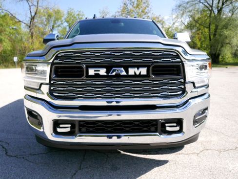 Used 2022 RAM 3500 Limited image 3