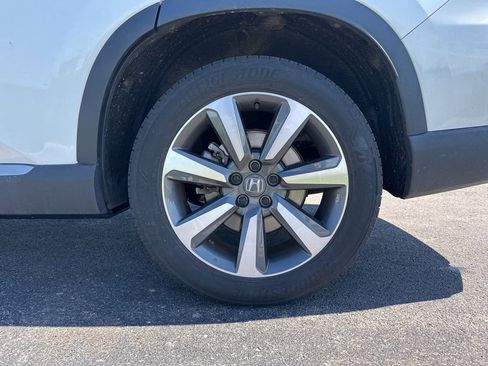 Used 2024 Honda Pilot Elite image 9