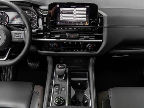 Certified 2025 Nissan Pathfinder SL w/ SL Premium Package image 10